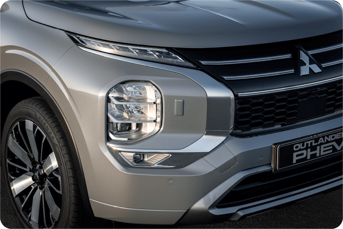 Detailansicht der Front des Mitsubishi Outlander